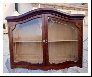 Vetrinetta mossa a pensile. 