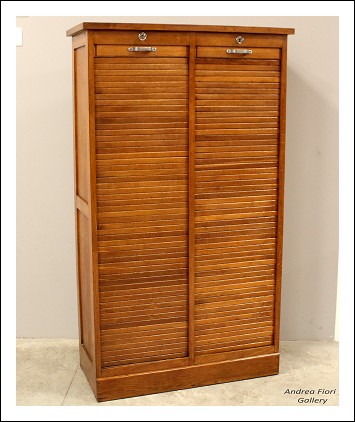 Antico classificatore schedario archivio serranda in rovere