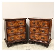 Antica coppia comodini comode Luigi XV in noce - Italia epoca 700