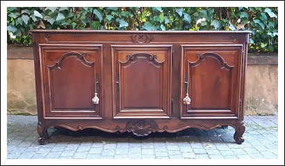 Credenza antica provenzale in noce a 3 ante del ’700