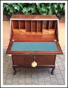 Ribalta antica vittoriana in mogano filettata