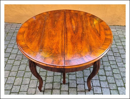 Tavolo tondo antico allungabile 4 mt in noce dell&rsquo;800